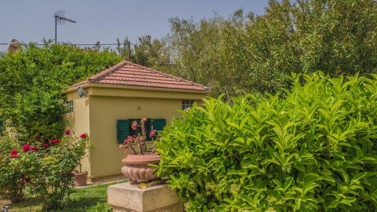 Kavrokhorion Sylvia'S Guest House מראה חיצוני תמונה